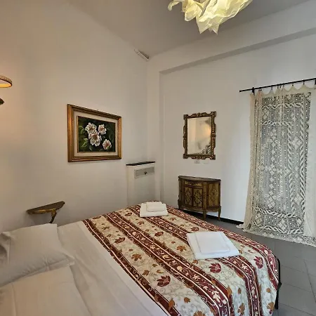 Antiche Memorie-eleganza E Confort In Centro Apartamento