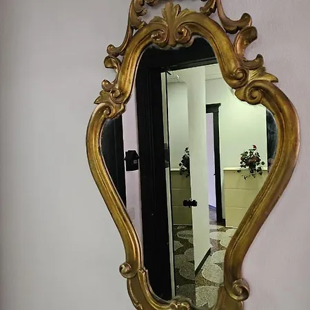 Apartmán Antiche Memorie-eleganza E Confort-palazzo Gropallo, Brignole
