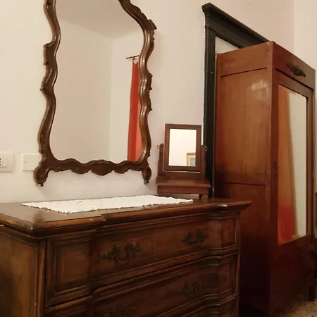 公寓 Antiche Memorie-eleganza E Confort-palazzo Gropallo, Brignole 热那亚