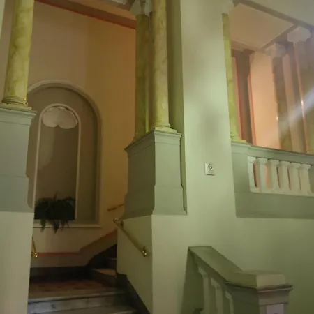 Antiche Memorie-eleganza E Confort-palazzo Gropallo, Brignole 公寓 *