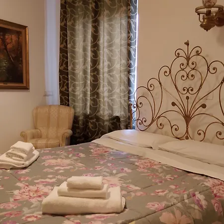 Antiche Memorie-eleganza E Confort-palazzo Gropallo, Brignole 公寓 *